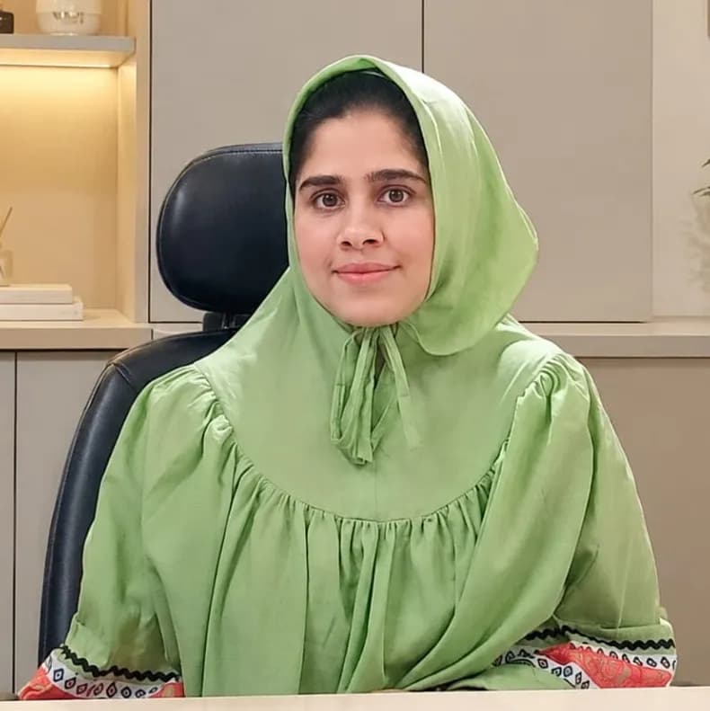 Dr. Alifiya Lakdawala